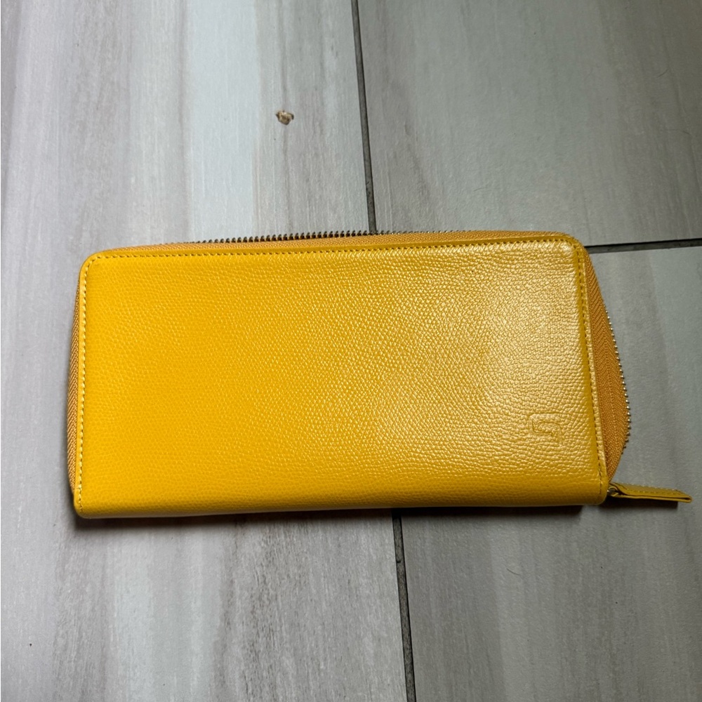 Gramas Yellow Textured Wallet